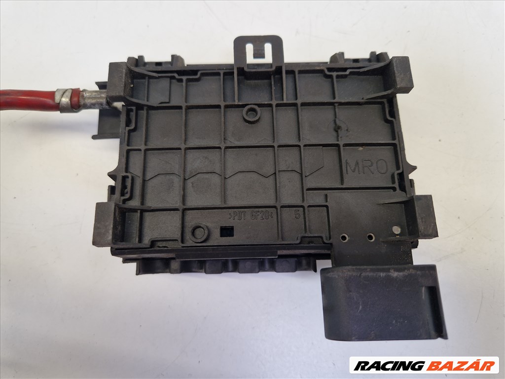 Volkswagen Golf IV biztosíték tábla motortér (15809) 1j0937550ab 9. kép