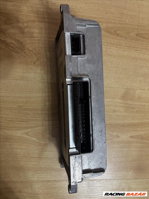 Audi A6 (C6 - 4F) rádió antenna erősítő  4f0910223 3. kép