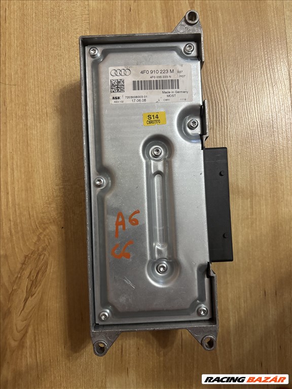 Audi A6 (C6 - 4F) rádió antenna erősítő  4f0910223 2. kép