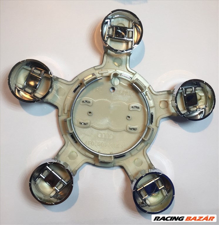 Audi csillag felni kupak 135 mm 4 db  4F0601165N  2. kép