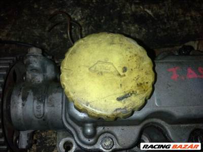Opel Astra F Olajbeöntő Sapka *58166*