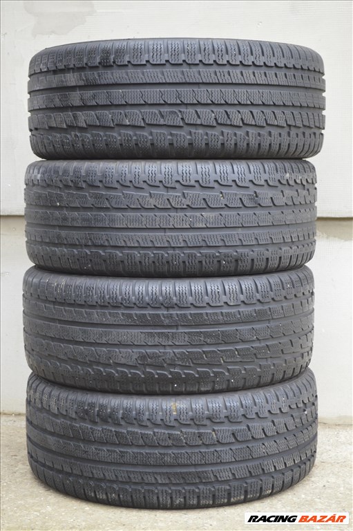  225/45R17 Kumho téli gumi garnitúra 1. kép