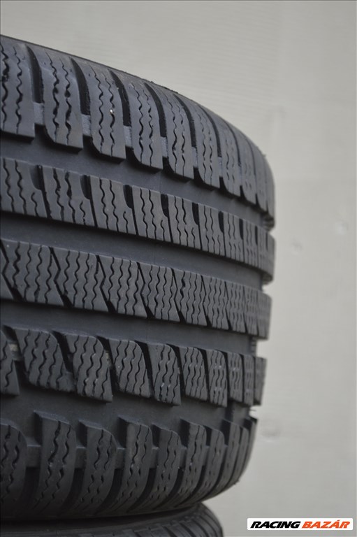  225/45R17 Kumho téli gumi garnitúra 5. kép