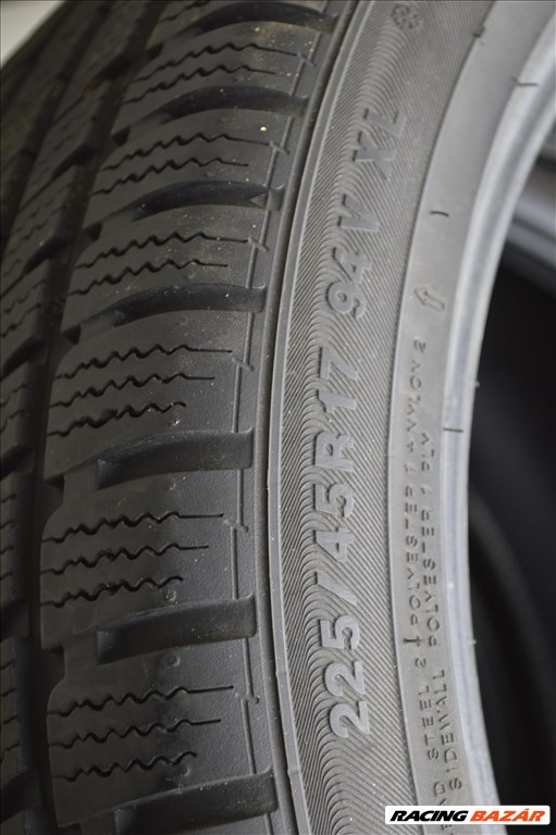  225/45R17 Kumho téli gumi garnitúra 7. kép