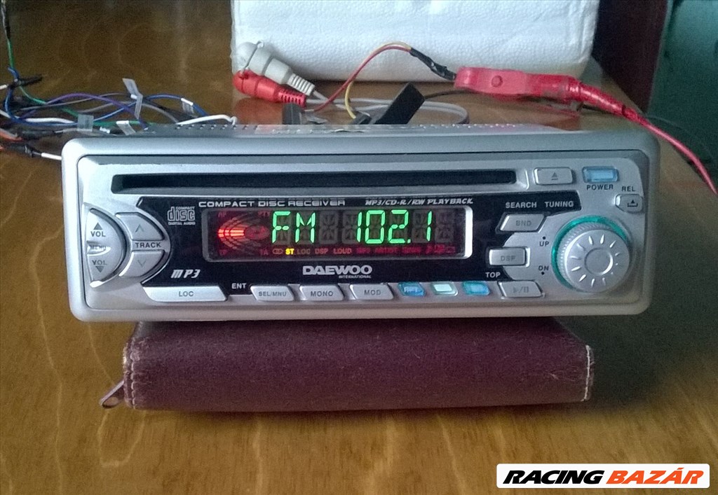  Erősítő,mély láda,cd-rádió,hangszórók,csipogók,kábelek egyben eladó 8. kép