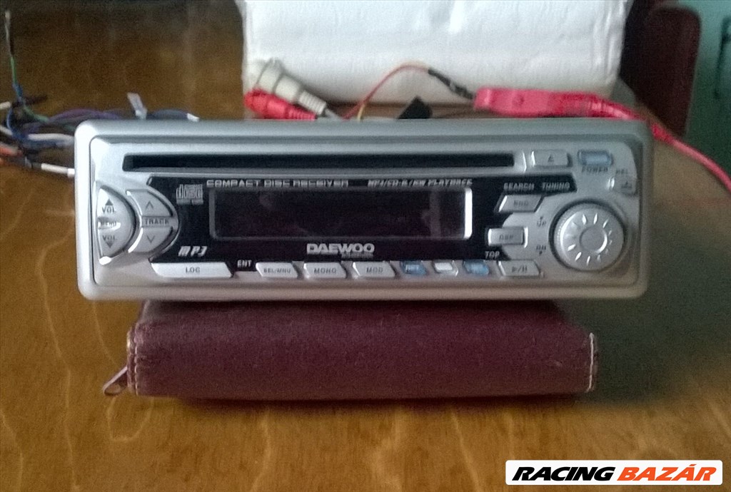  Erősítő,mély láda,cd-rádió,hangszórók,csipogók,kábelek egyben eladó 9. kép