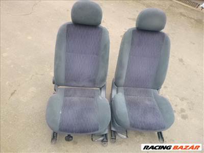Ford Focus Mk1  2000,    3 AJTÓS !   ELSŐ üléspár   ( LÉGZSÁKOS NEM FŰTHETŐ )