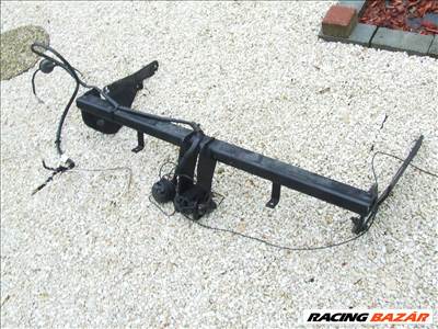 Mazda 3 (BM) vonóhorog 