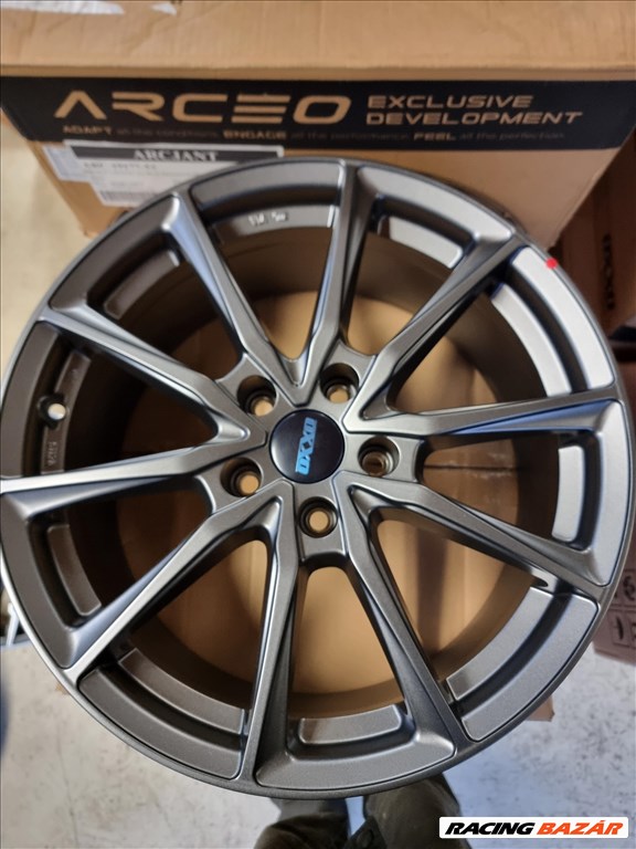  5x114.3 lyukosztású 8J 18" új Oxxo alufelni 1. kép