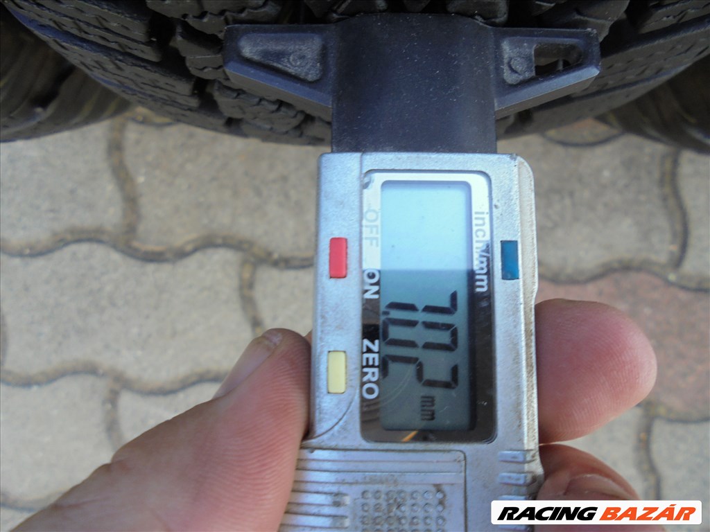 185/65 R 15-ös Bridgestone szinte új téli gumi eladó 4. kép