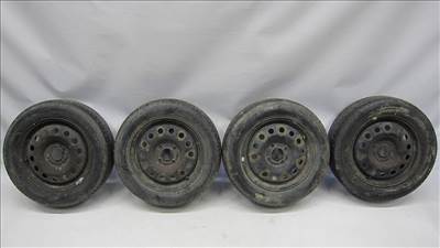 Ford Fiesta MK7 Eladó gyári, bontott 4x108 15 col lemezfeli  4 db