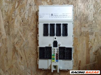 BMW 3-as sorozat F30 biztosíték tábla 9381101