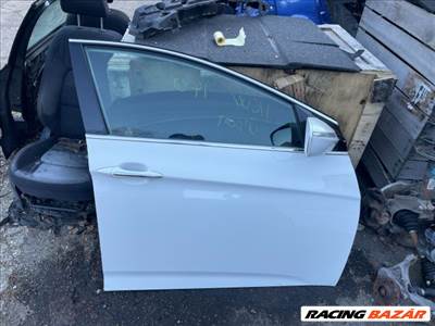Hyundai i40 HYUNDAI i40 Jobb első Ajtó (Részeivel)
