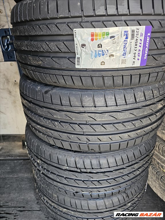  225/4517" új Laufenn nyári gumi gumi 1. kép