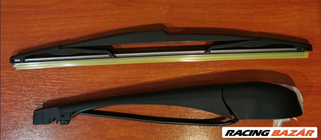 Citroën C8 I, Peugeot 807, Fiat Ulysse II, Lancia Phedra HÁTSÓ ABLAKTÖRLŐ KAR TÖRLŐLAPÁTTAL 1. kép