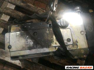 Mercedes E 230 W210 Termosztátház *98970* 111970