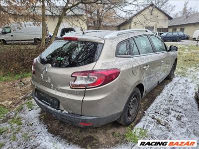 Renault Mégane III 1.5 dCi 110 FAP EDC csonkállvány 