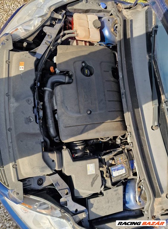 Focus MK 2.5 KOMBI 2011 1.6 tdci 109 le minden alkatrésze eladó LÖKHÁRÍTÓ LÁMPA ÜLÉS SÁRVÉDŐ AJTÓ 6. kép
