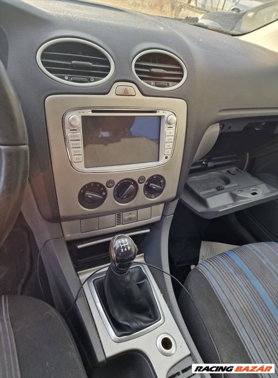 Focus MK 2.5 KOMBI 2011 1.6 tdci 109 le minden alkatrésze eladó LÖKHÁRÍTÓ LÁMPA ÜLÉS SÁRVÉDŐ AJTÓ 12. kép
