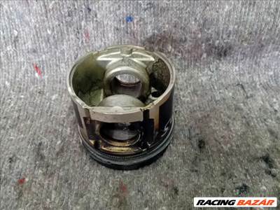 Mazda MPV (LW) 2.0 Turbodiesel MAZDA MPV Dugattyú