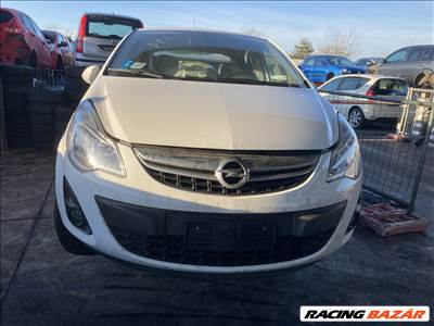 Opel Corsa D bontott alkatrészei