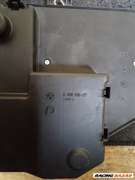 BMW E60/E61 hátsó biztosítéktábla  6906619 2. kép