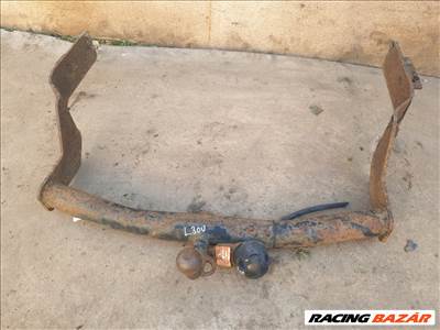 Mitsubishi L300 vonóhorog