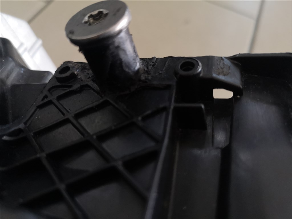 Mercedes EQC lámpa  a2439062801 5. kép