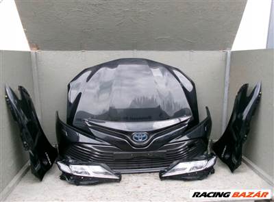 Toyota Camry VIII jobb első sárvédő 