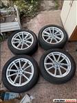  5x112 lyukosztású 17" újszerű (gyári felni) alufelni, rajta 225/50 újszerű Bridgestone nyári gumi 