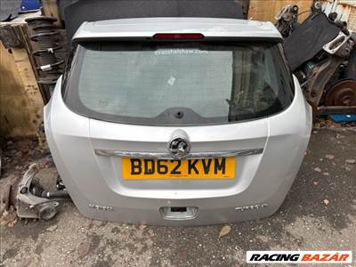 Opel Mokka OPEL MOKKA Csomagtérajtó (Részeivel)