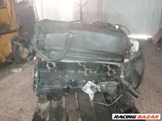 BMW 525 E39 Motor (Fűzött blokk hengerfejjel) *133911* 256d1 2. kép