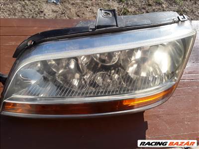 Fiat Idea Bal első låmpa