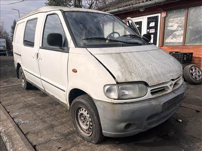 Nissan Vanette 2.3D bontott alkatrészei