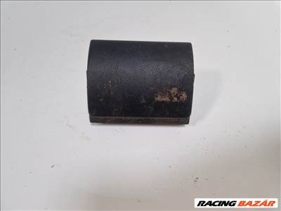 Seat León I hátsó hamutartó (16768) 8l0857961