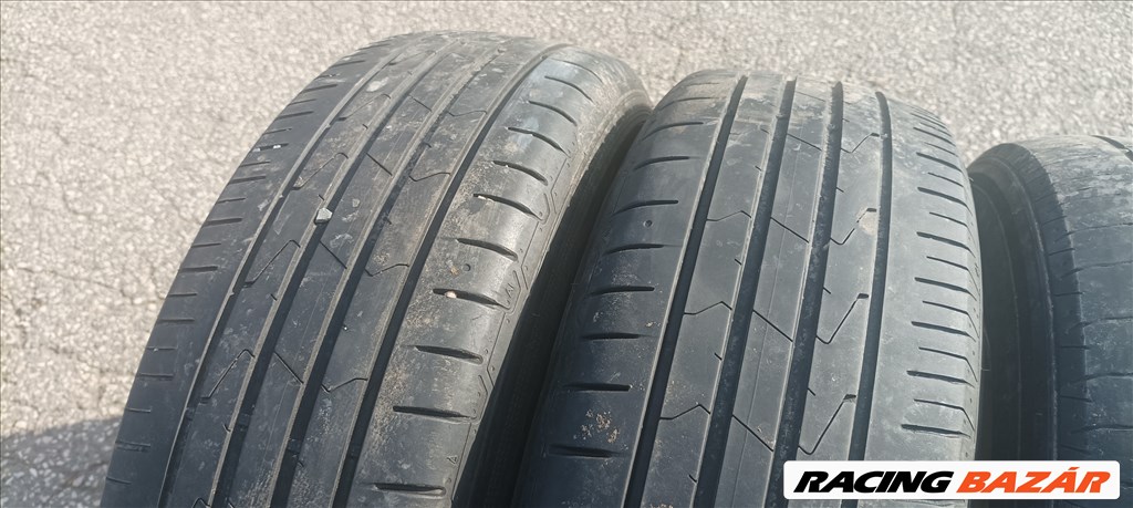 Volkswagen Tiguan 5×112 gyári 16" alufelni szett jó állapotú Hankook nyári gumikkal eladó!  5. kép