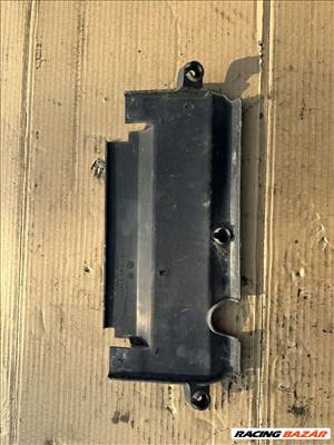 Mercedes Vito 638 Motorburkolat felső 