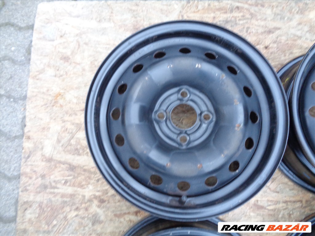 Chevrolet Gyári lemezfelni 15-ös, 4×100-as osztóval, szép állapotban eladó. 2. kép
