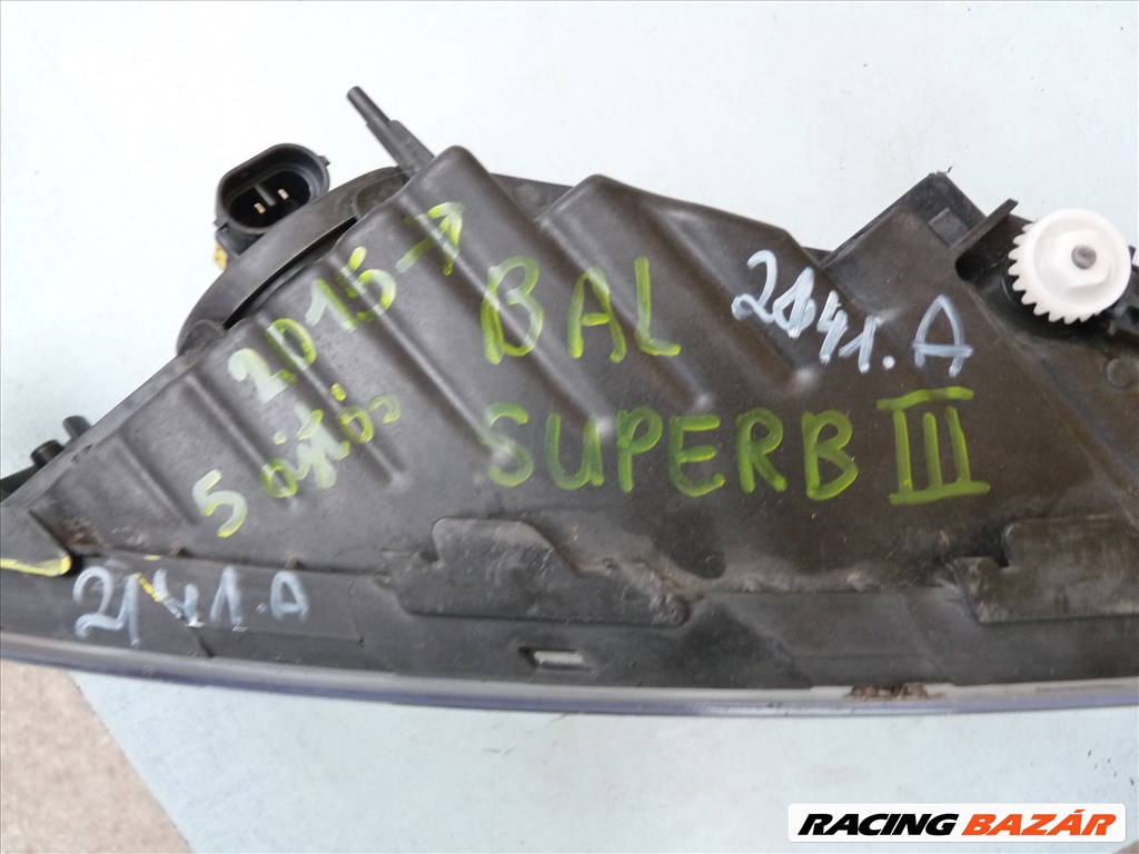 Skoda Octavia IV Jobb Led fényszóró 5e4941016 8. kép
