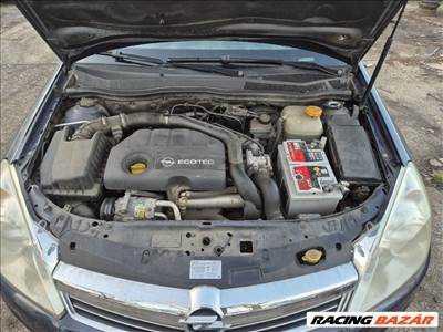 Opel Astra H 1.7 CDTI porlasztó 