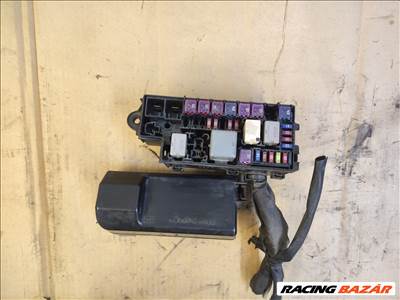 Daihatsu Materia 1.5 motortéri biztosítéktábla  82661b1130