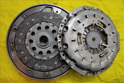 BMW E90 E91 E92 E93 F30 F31 F80 F34 új luk kuplung