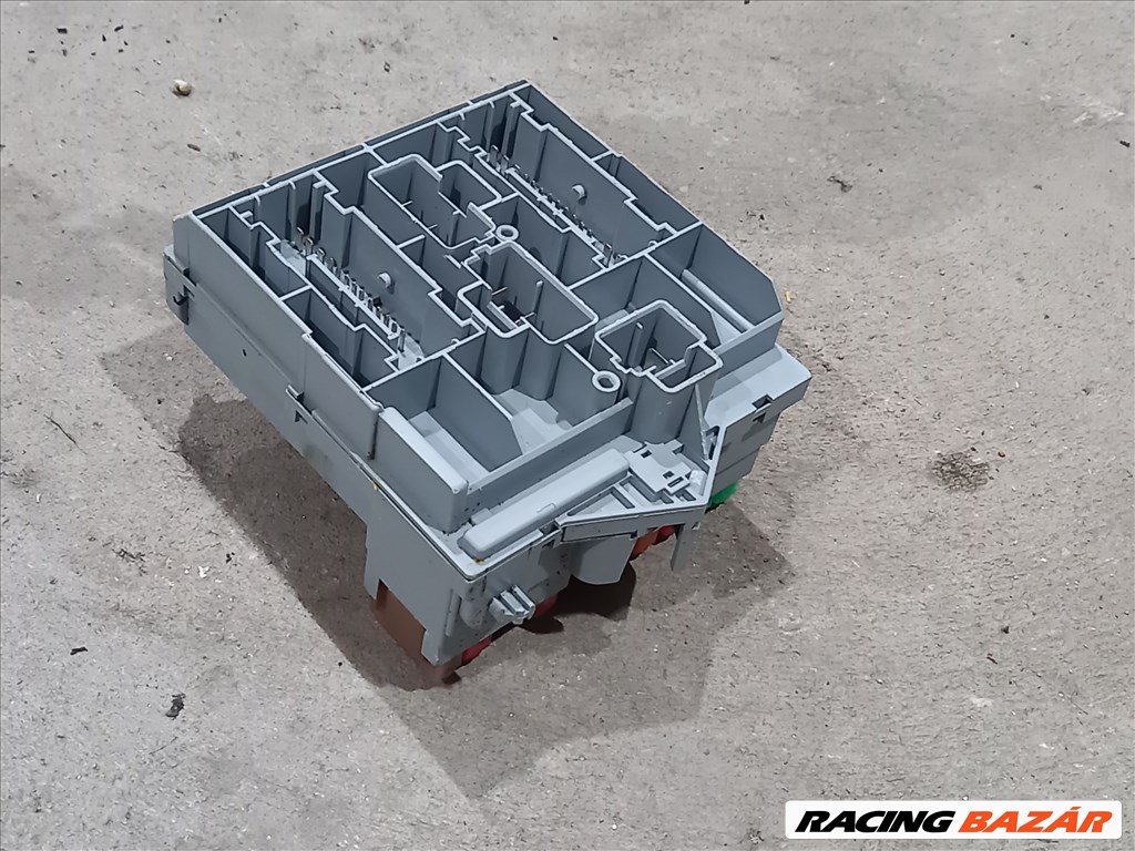 Fiat DUCATO Citroen JUMPER Peugeot BOXER Motortér biztosítéktábla 8024 1332043080 5. kép