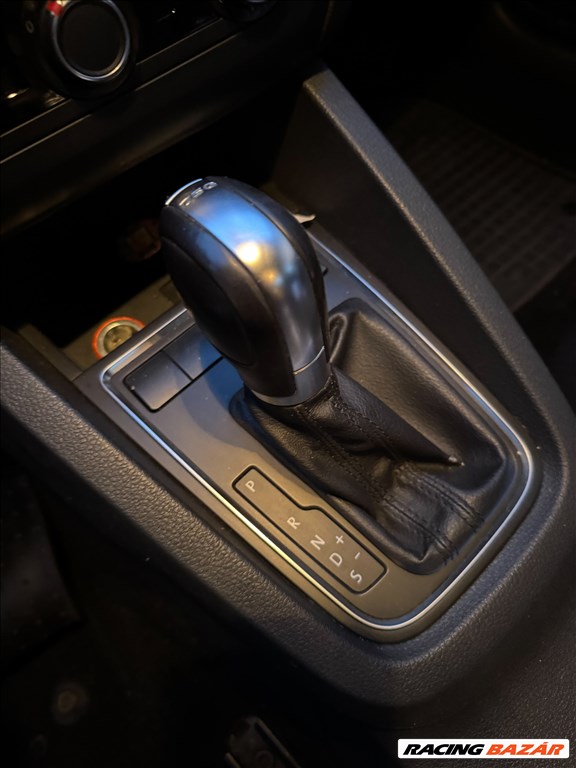 Volkswagen Jetta VI 2.0 TDI Vw 7 Sebességes DSG váltó RCS 1. kép