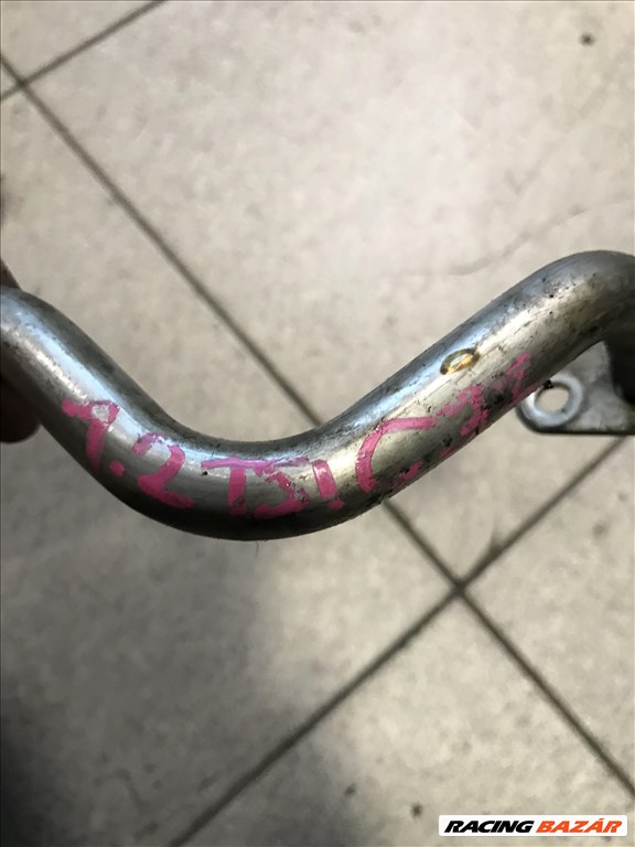 GOLF VII_ OCTAVIA III_1,2 TSI CJZ turbó olajzó cső 04e145035c 2. kép