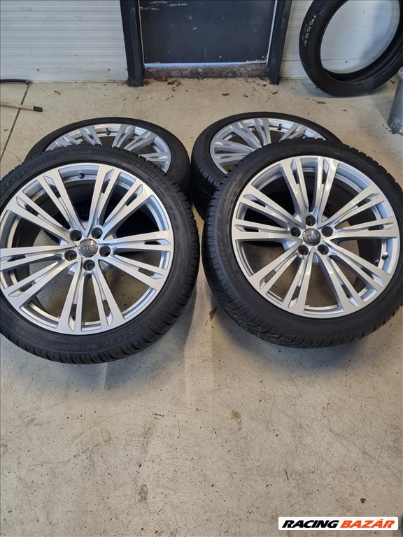  5x112 lyukosztású 20" újszerű gyári Audi alufelni, rajta 265/40 újszerű Dunlop téli gumi 1. kép
