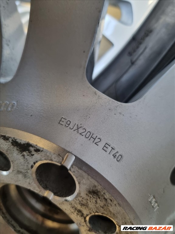  5x112 lyukosztású 20" újszerű gyári Audi alufelni, rajta 265/40 újszerű Dunlop téli gumi 6. kép