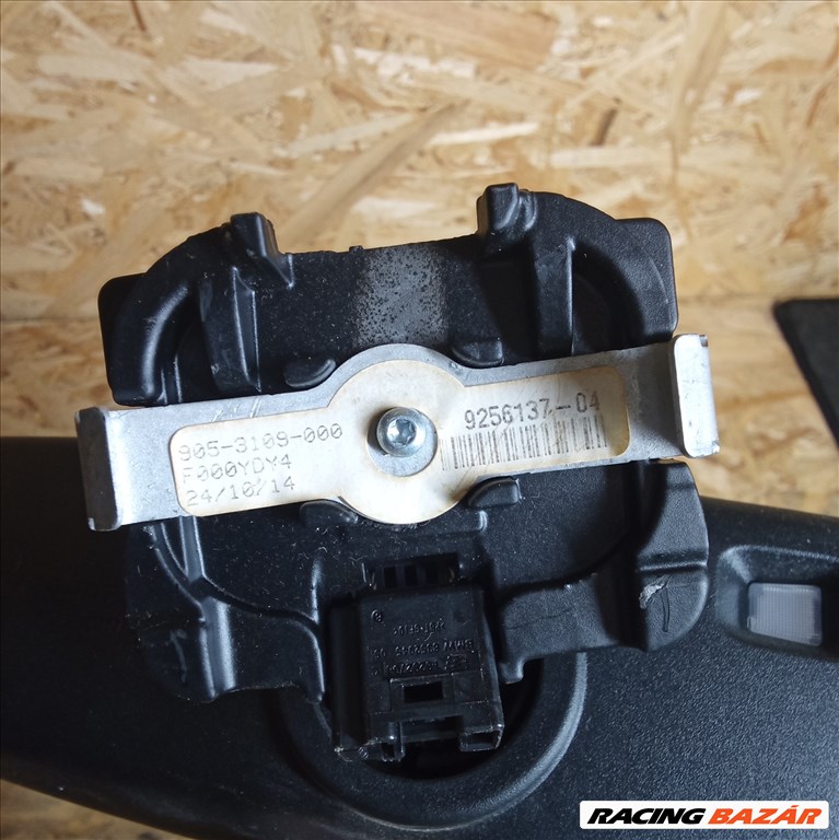 BMW 3-as sorozat F30 váltó körüli díszléc 9234131 2. kép