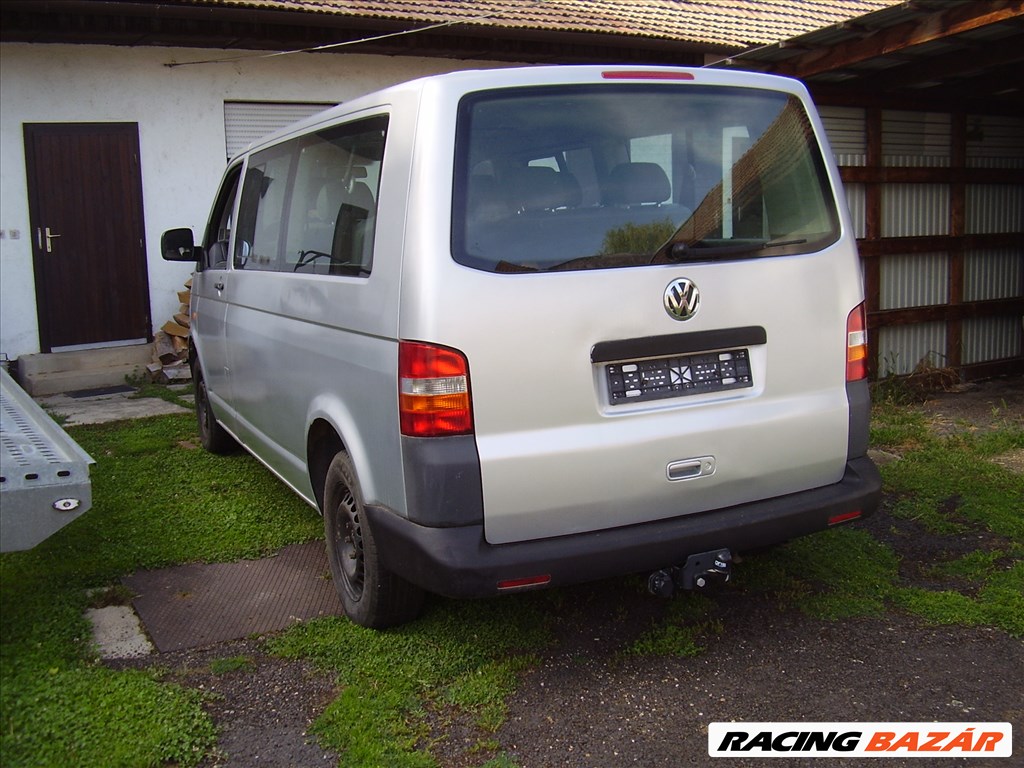 Eladó Volkswagen Transporter T5 2. kép
