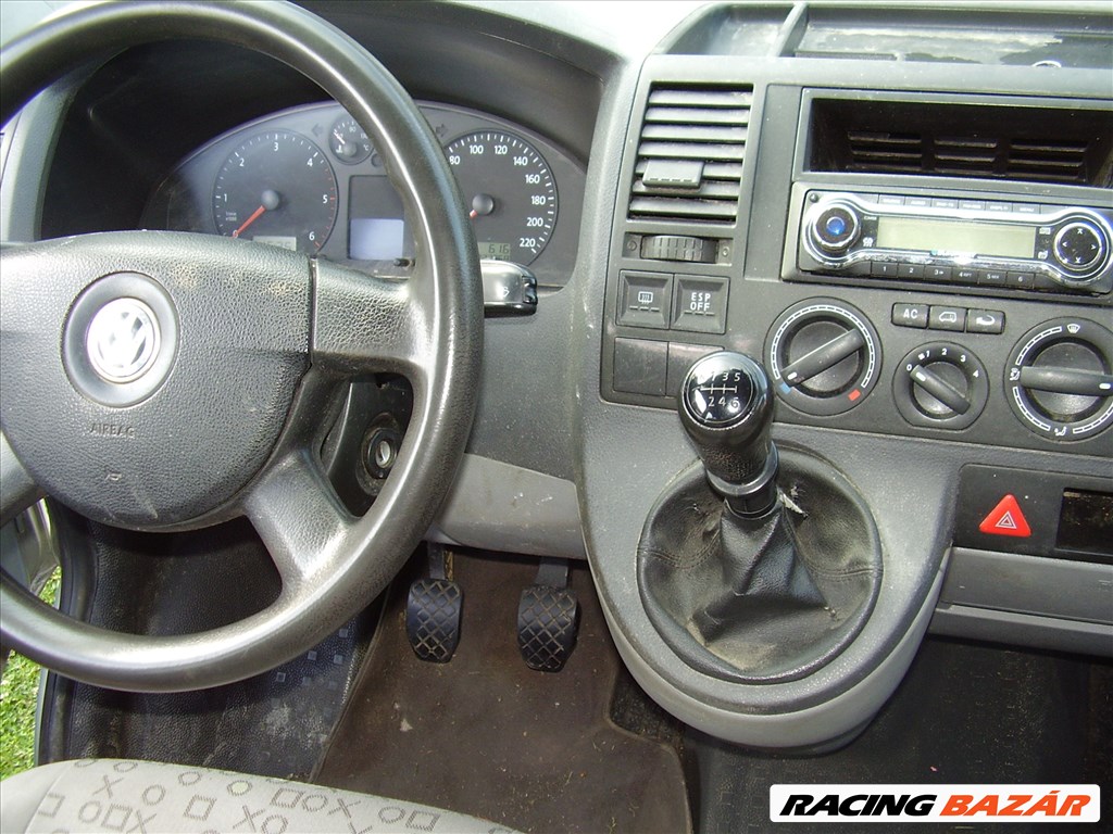 Eladó Volkswagen Transporter T5 5. kép
